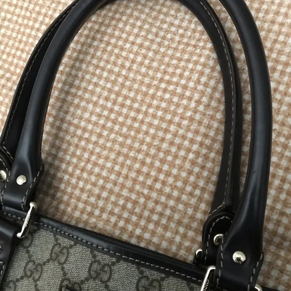 Gucci Monogram Tote - Picture 4 of 8